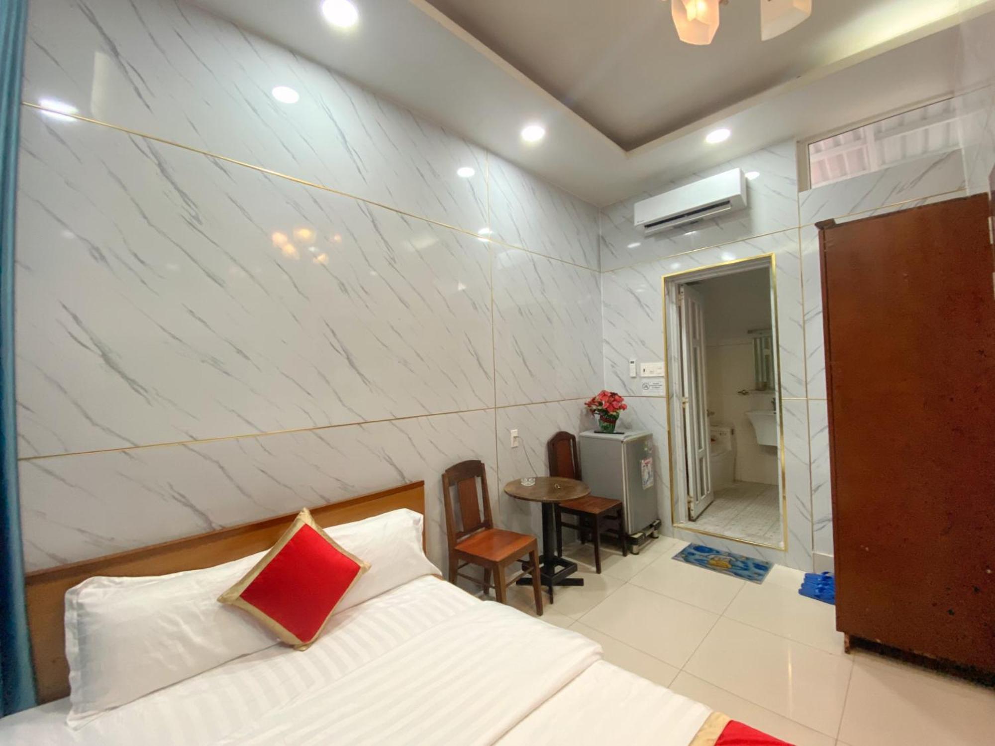 Lucky Hotel Ho Chi Minh City Bagian luar foto
