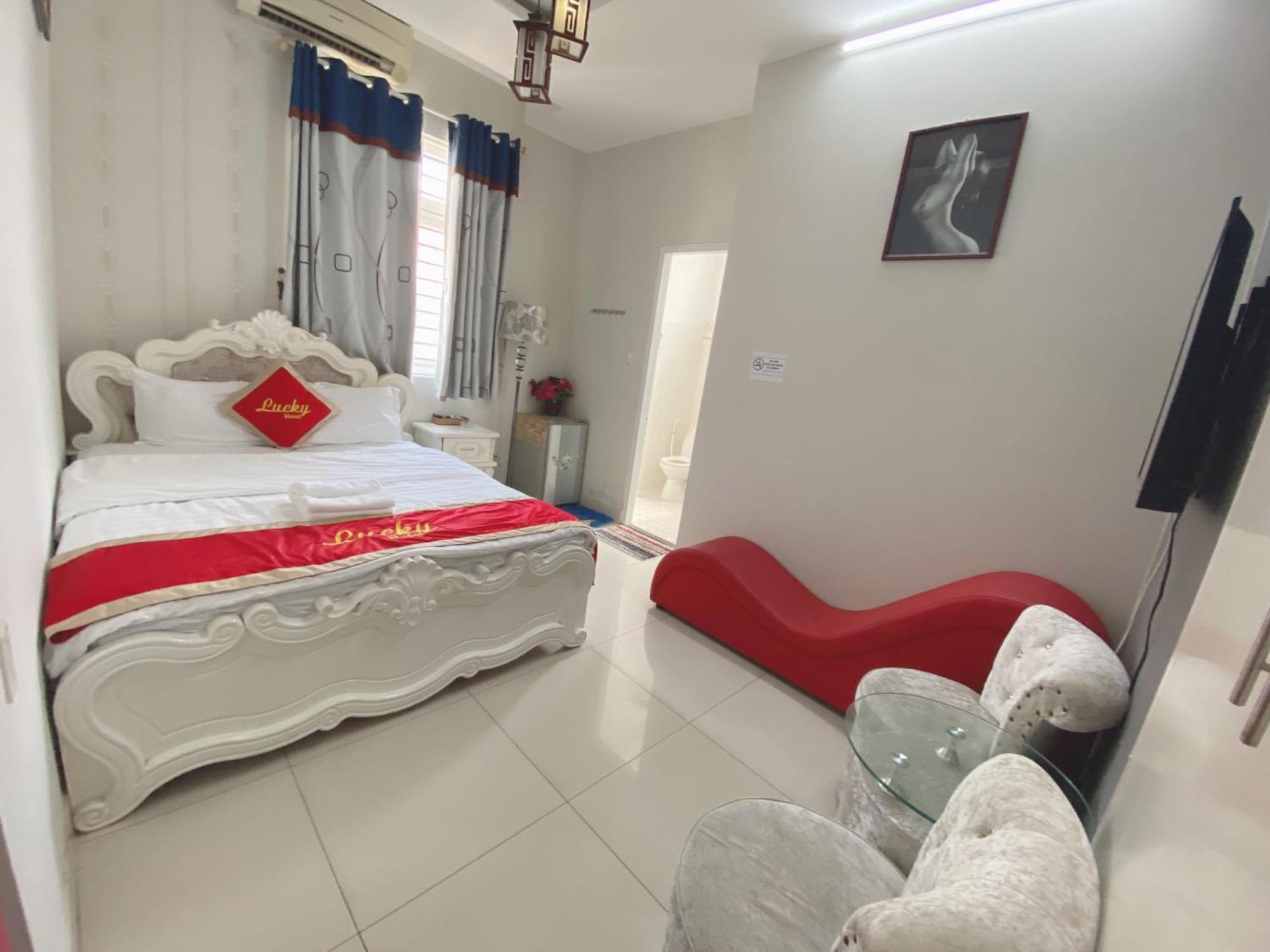 Lucky Hotel Ho Chi Minh City Bagian luar foto