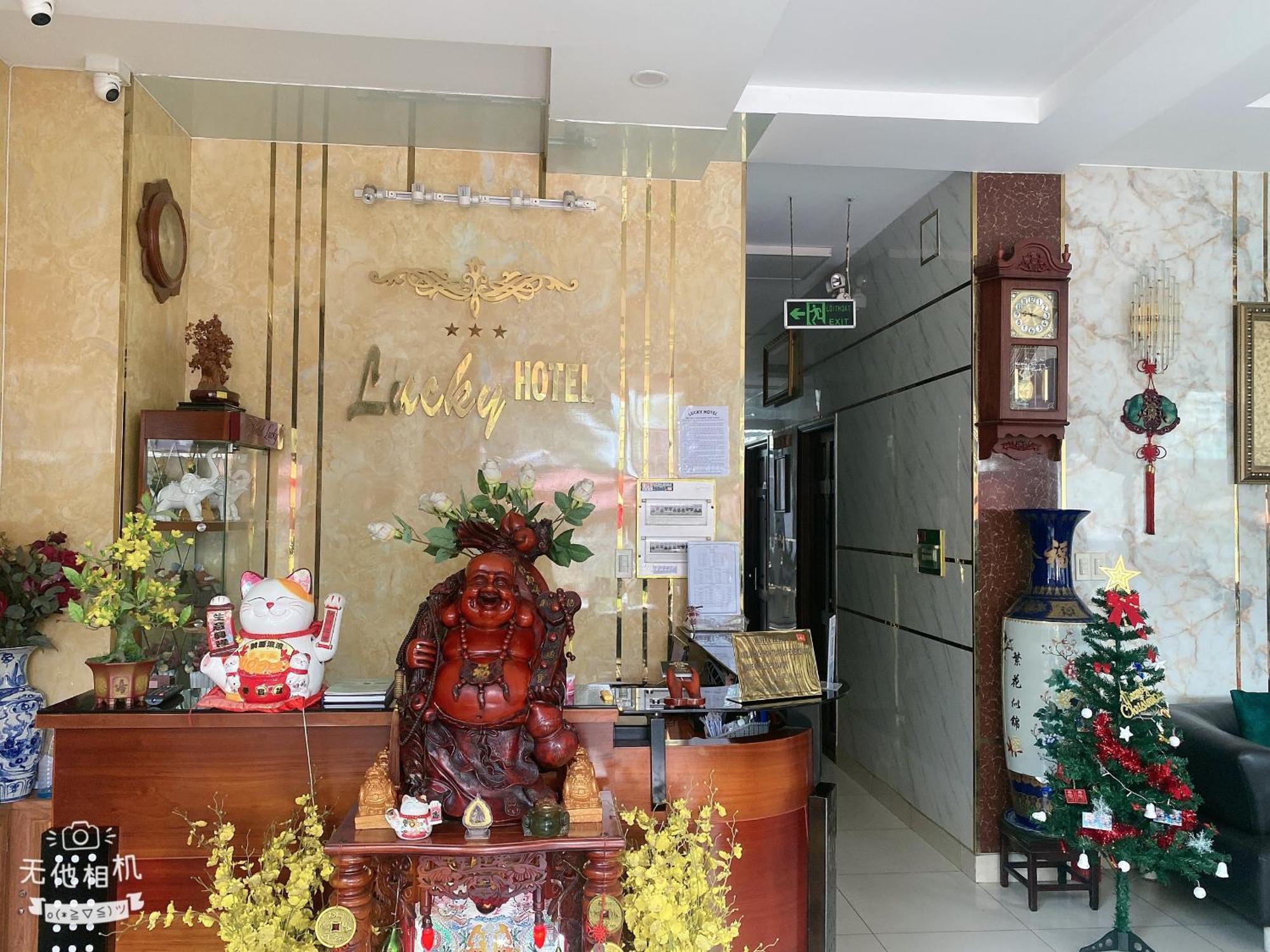 Lucky Hotel Ho Chi Minh City Bagian luar foto