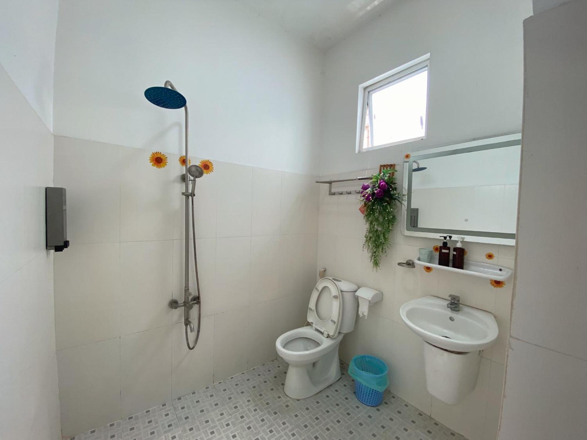 Lucky Hotel Ho Chi Minh City Bagian luar foto